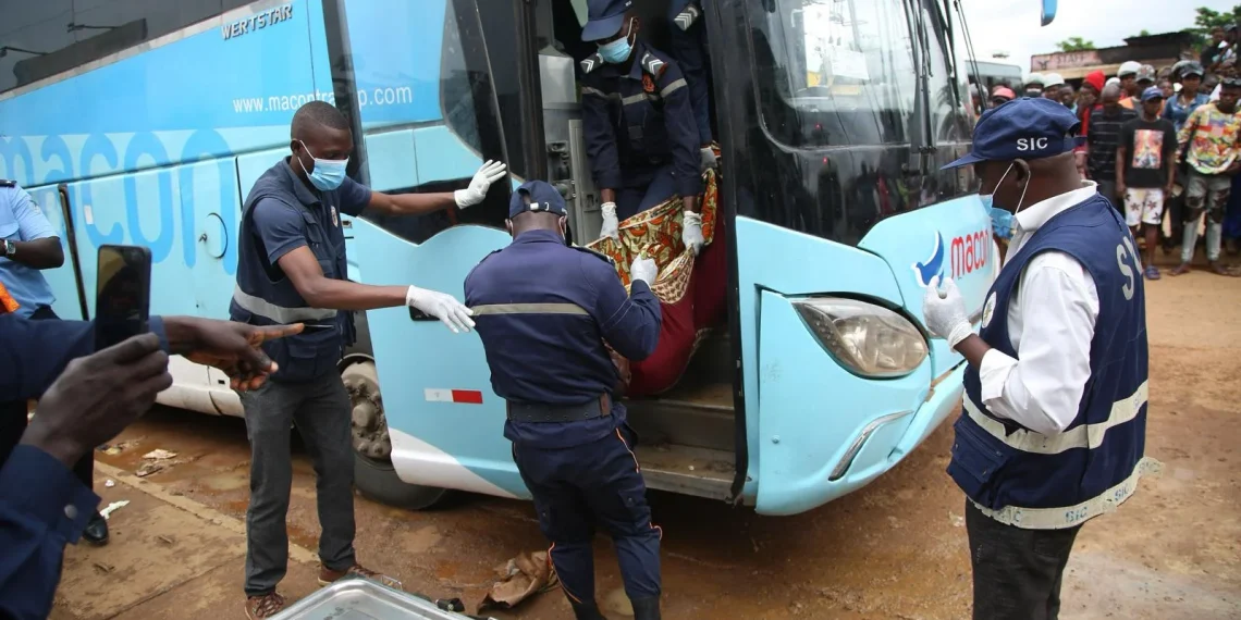 Mulher morre misteriosamente no autocarro durante a viagem Luanda/Mbanza Kongo