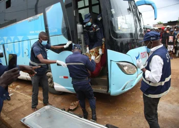 Mulher morre misteriosamente no autocarro durante a viagem Luanda/Mbanza Kongo