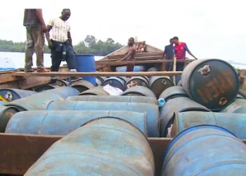 Várias pessoas envolvidas no contrabando de combustível não são julgadas por falta de provas em Cabinda