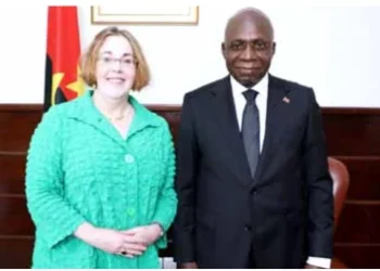 Angola e EUA reforçam laços diplomáticos e investimentos durante a visita histórica de Joe Biden