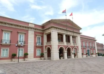 PR nomeia governadores para as novas províncias 