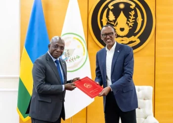 João Lourenço escreve para Paul Kagame