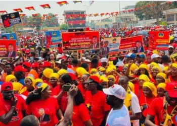 MPLA celebra 68 anos levando milhares à rua e reafirma compromisso com o povo