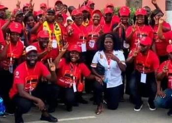 Delegados ao VIII Congresso Extraordinário do MPLA já lotam CCB