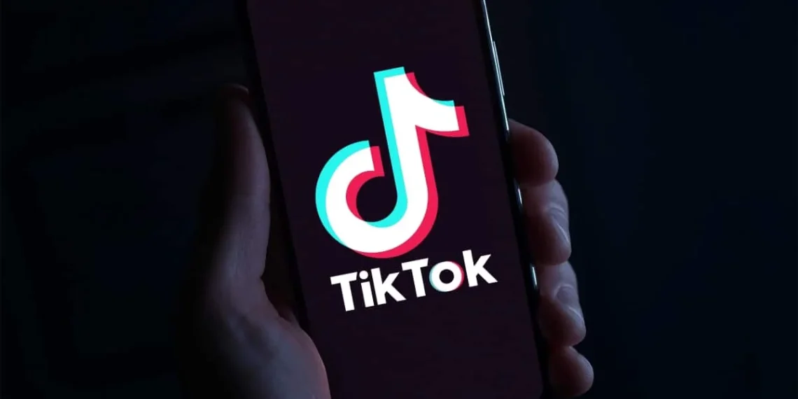 Albânia proíbe TikTok por um ano depois de morte de adolescente às mãos de colega