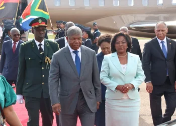 João Lourenço já está na África do Sul