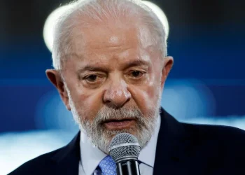 Lula da Silva submetido a cirurgia de emergência na cabeça