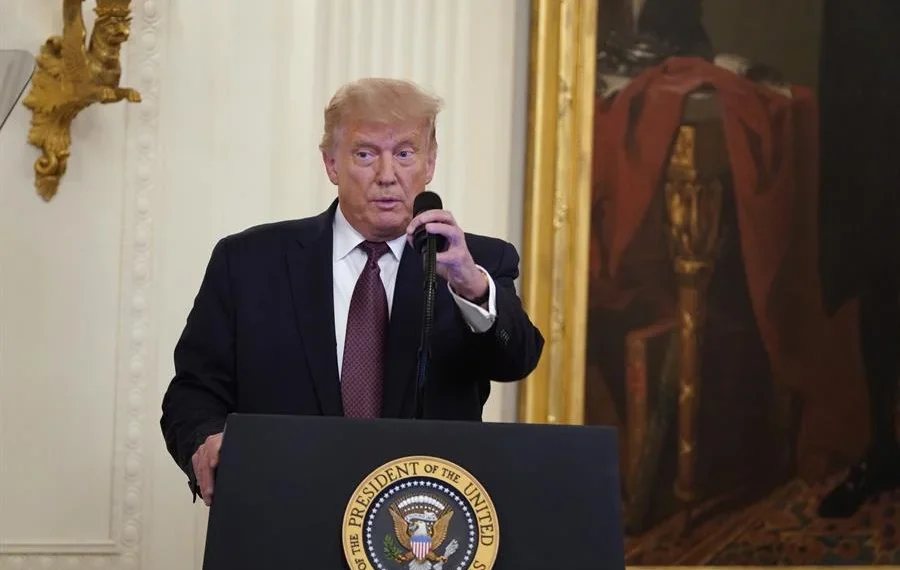 Trump promete tirar EUA da NATO se  aliados não pagarem mais pela Defesa