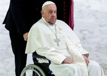 Papa pede “amizade e  respeito mútuo” entre  religiões na Síria