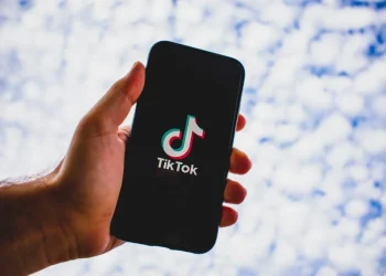 Trump promete desblo- quear o TikTok depois  de tomar posse