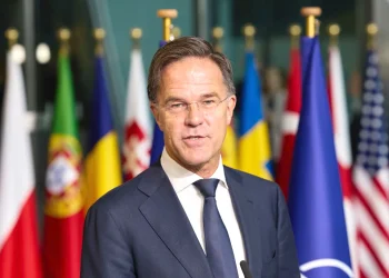 Líder da NATO defende que EUA  devem continuar a ajudar a Ucrânia