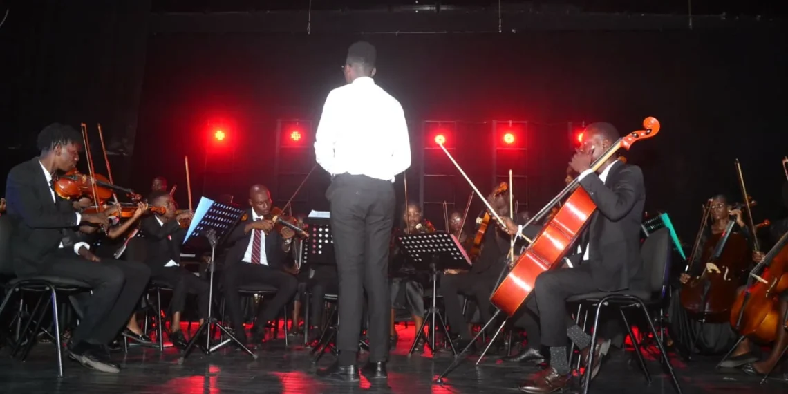 10 Anos de formação e transformação através das artes