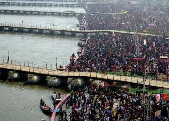 Maior peregrinação Hindu do mundo causa a morte de 15 pessoas e deixa mais de 30 feridos