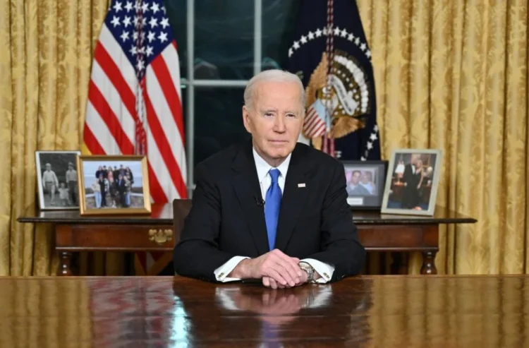 Biden avisa que uma oligarquia está a “ganhar forma na América”