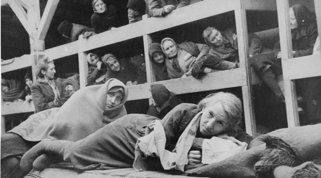 Líderes europeus pedem que a memória do Holocausto não desapareça