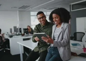 A teoria comportamental  no mundo laboral hodierno