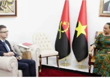 MPLA reforça laços diplomáticos com Sérvia e Cuba e ausculta parceiros sociais