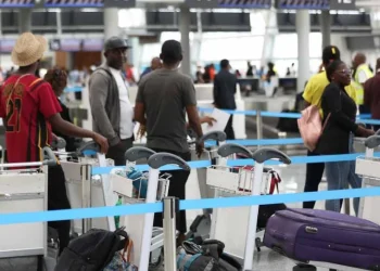 PR recomenda estudos de  variação ambiental contra  danos nas rotas migratórias  de espécies raras