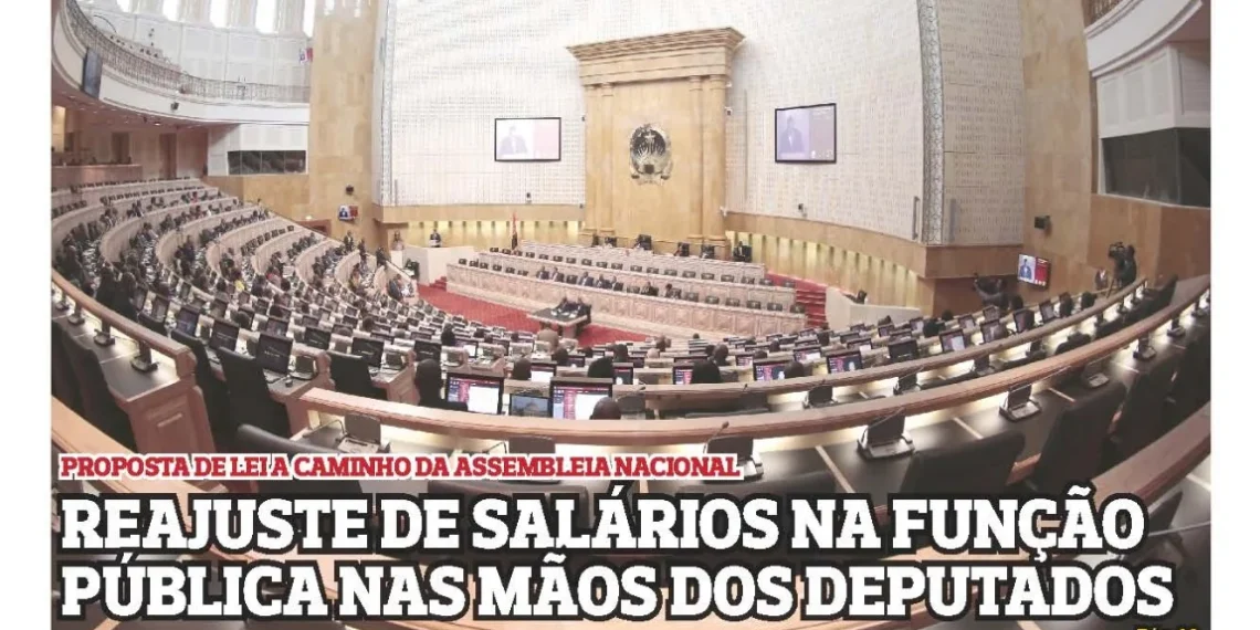 Editorial:Posse aos embaixadores