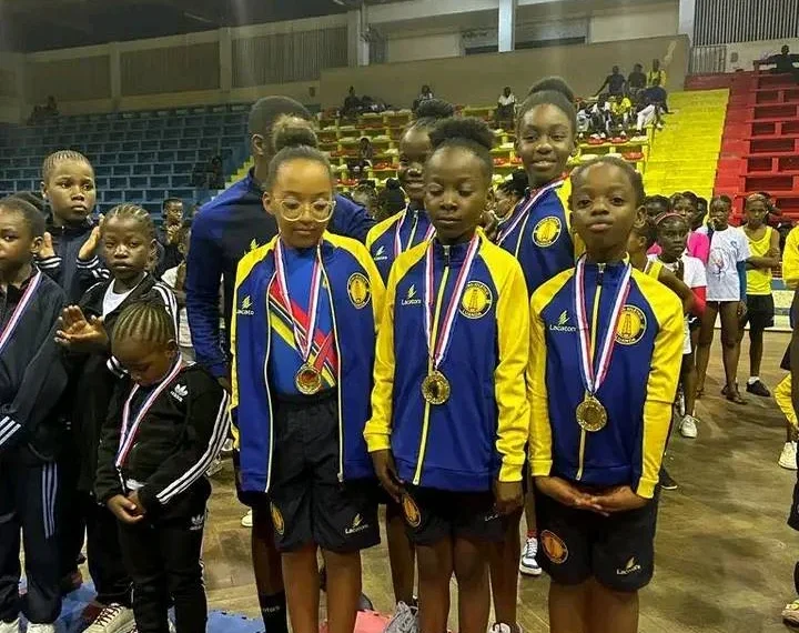 Petro domina rítmica de conjunto no Campeonato Nacional