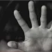 Mãe abusa sexualmente filho de 12 anos de idade