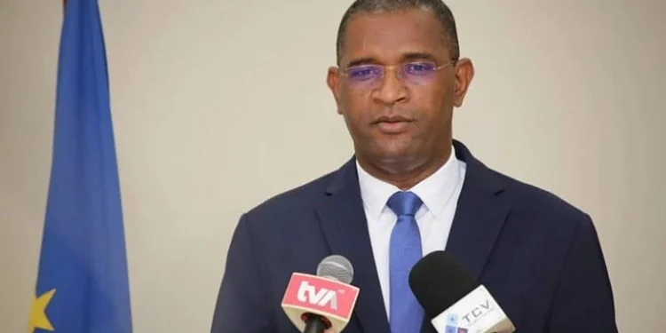 Presidente do Parlamento de Cabo Verde visita Angola