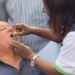 Governador de Luanda vacinado contra a cólera