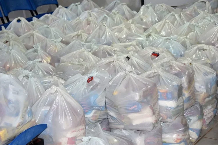 Mais de 40 idosos  beneficiam de cesta  básica em Massangano