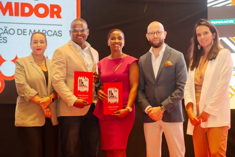 Nossa Seguros eleita escolha do consumidor Angola 2025 em duas categorias
