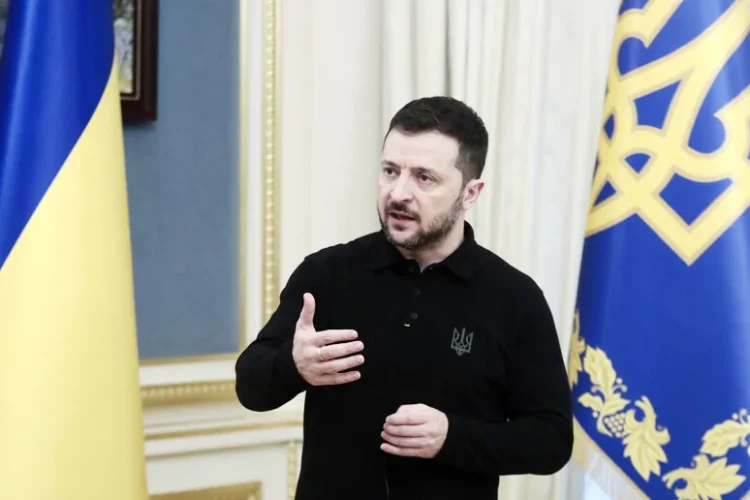 Zelensky quer garantias para  acabar com a guerra em 2025