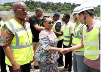 Carolina Cerqueira e homólogo cabo-verdiano visitam Cabinda