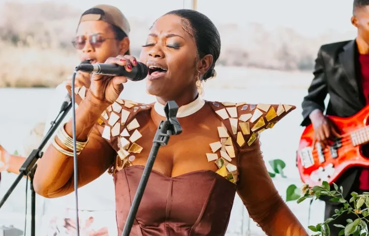 Teqla, artista namibiana, tenciona expandir seus  trabalhos musicais no  mercado angolano