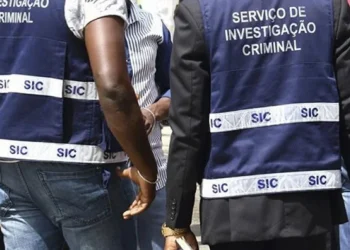 SIC detém cidadã que matou marido à facada