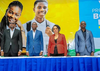 Ministério da Educação e Banco Sol disponibilizam bolsa de estudos para 900 mil alunos