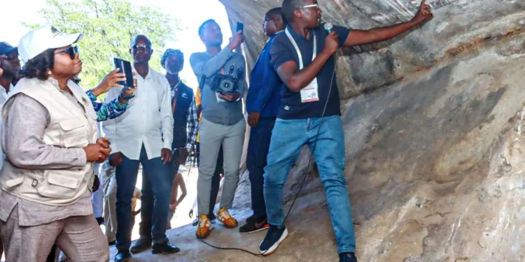 Encanto natural “Tchitundu-Hulu” pode ser alavanca para a economia e o turismo no Namibe
