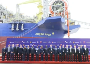 Produção de petróleo reforçada com a entrada da FPSO Agogo pela Azule Energy e parceiros do Bloco 15/06