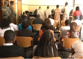 Condenados a 30 anos de prisão responsáveis pelo assassinato  de cidadão eritreu no Lubango