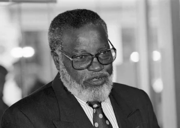 Morreu Sam Nujoma, pai da independência da Namíbia