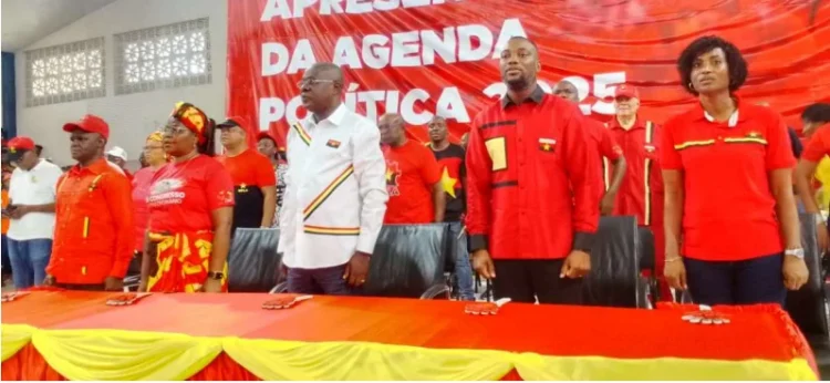 Nunes promete “varrer” indisciplinados e desafia camaradas a enraizar “M” em crentes religiosos
