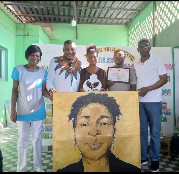 Escritora Yola Castro enaltece  o projecto Leitura ao Domicílio  pelas homenagens