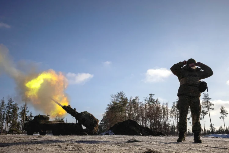 Kiev mantém ataques contra a Rússia  até ser alcançado um acordo