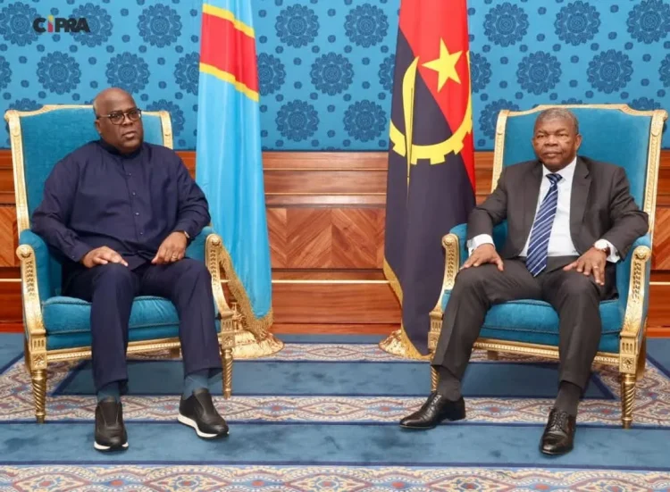 João Lourenço e Félix Tshisekedi avaliam situação na RDC