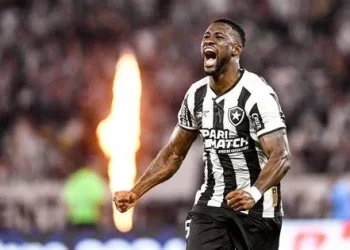Bastos Quissanga dispensado da Selecção  Nacional por lesão, mas joga titular no Botafogo