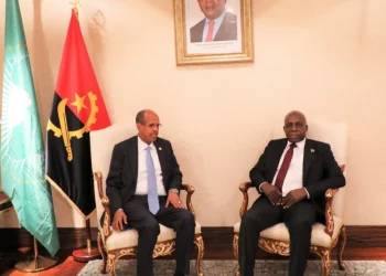 Presidente da Comissão da União Africana trabalha em Luanda
