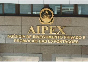 AIPEX e empresa brasileira farmacêutica assinam acordo para a construção da primeira fábrica de medicamentos em Angola