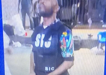 Detido agente do SIC por ameaçar fiéis com uma granada numa mesquita no Mártires