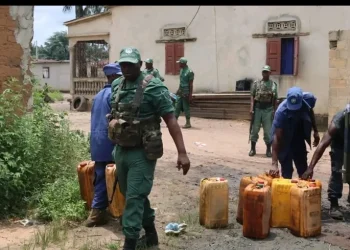 Desmantelada rede de contrabando de combustíveis em Cabinda