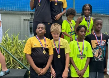 Natação: CNIL sagra-se vencedor do torneio infanto-juvenil