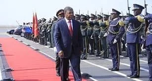 Chefe de Estado a caminho de Luanda