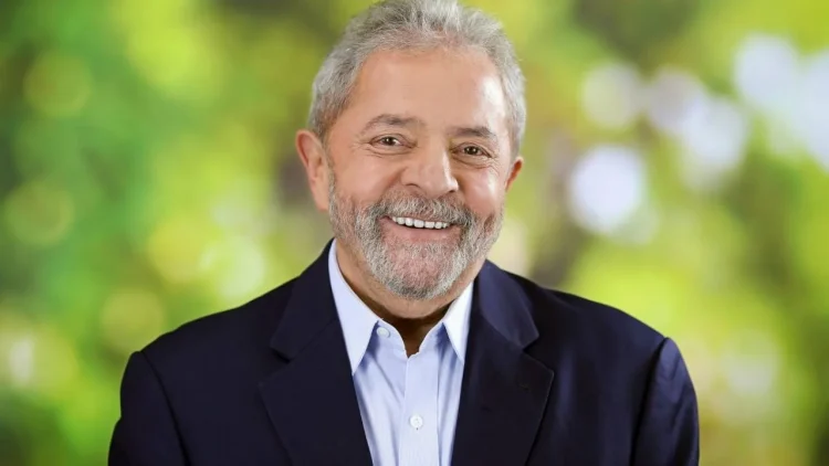 Lula diz que Trump  “não é o xerife do mundo”  e ameaça tarifas recíprocas